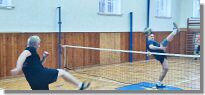 Turnaj v nohejbale v tělocvičně Hvězdlice